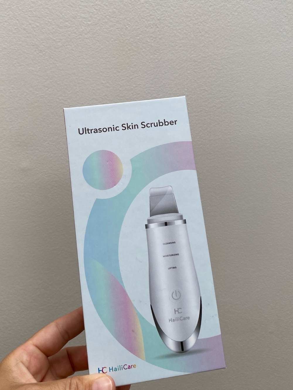 White Ultrasonic Skin Scrubber - Gentle Exfoliation & Deep Cleansing